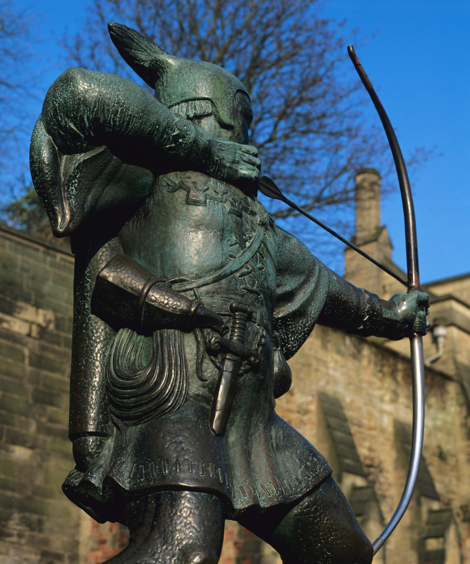 statue of robin hood