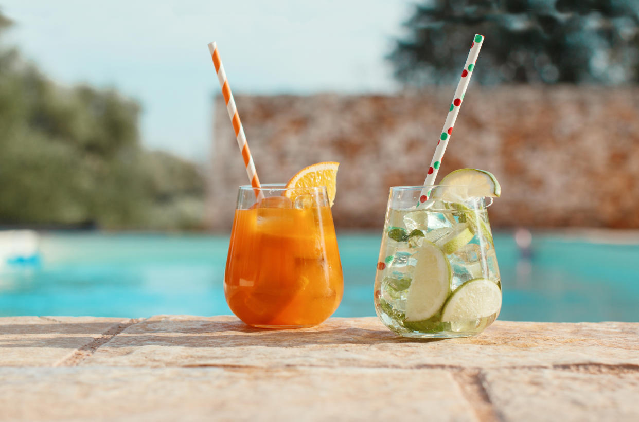 Summer parties can be a challenge when you've chosen not to drink alcohol. Experts weigh in on booze-free alternatives, perfect for parties. (Photo: Getty Creative)