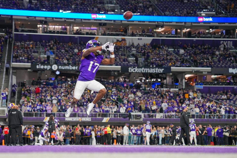 Dec 31, 2023; Minneapolis, Minnesota, USA; Minnesota Vikings wide receiver K.J. Osborn (17) warms up before the game against the Green Bay Packers at U.S. Bank Stadium. Mandatory Credit: Brad Rempel-USA TODAY Sports