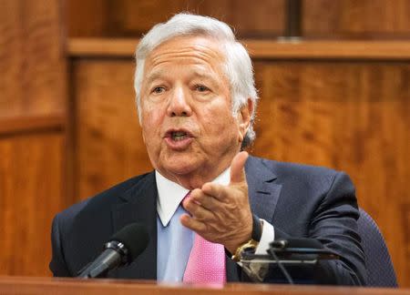 Owner of the New England Patriots Robert Kraft testifies during the murder trial of former New England Patriots tight end Aaron Hernandez at Bristol County Superior Court in Fall River, Massachusetts, March 31, 2015. REUTERS/Aram Boghosian/Pool