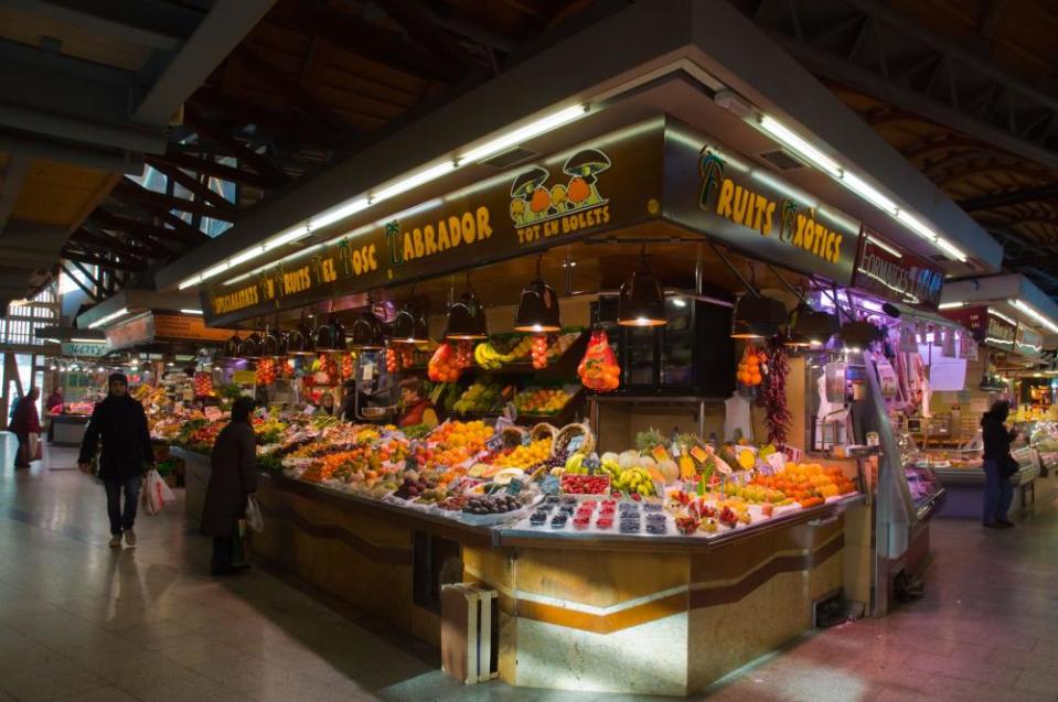 Santa Caterina food market in Sant Pere.