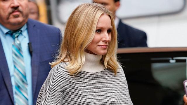 Kristen Bell wears an oversized t-shirt and leggings as she leaves