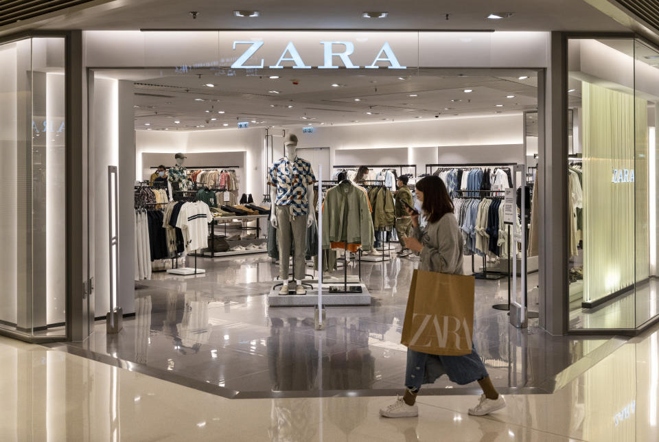 有人笑說，H&M、Zara現時其中一個最大功能，可能是讓中六學生考完DSE後，買衫出席Grad din（謝師宴）。