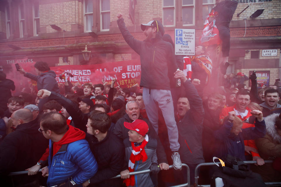 <p>Soccer Football – Champions League Quarter Final First Leg – Liverpool vs Manchester City – Anfield, Liverpool, Britain – April 4, 2018 Liverpool fans set off flares outside the stadium before the match Action Images via Reuters/Carl Recine </p>