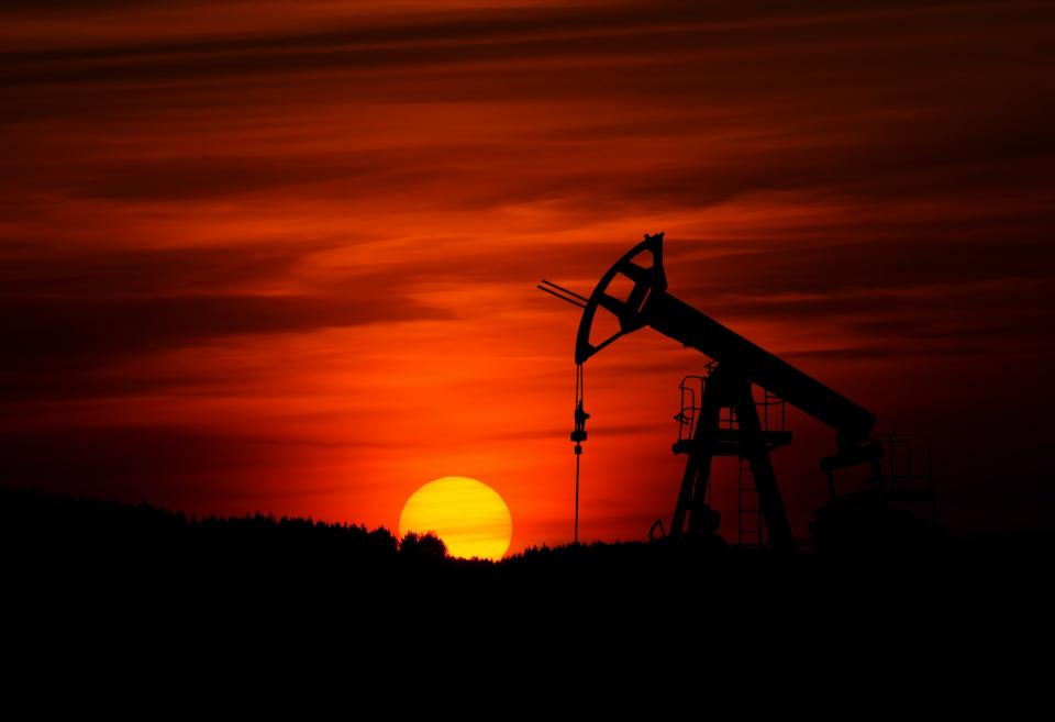 Best Oil Stocks to Buy According to Analysts
