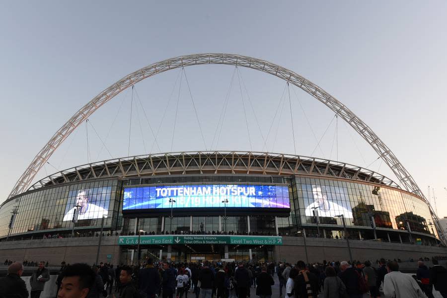 Borussia Dortmund wurde von Tottenham Hotspur im Achtelfinale der Königsklasse noch im Wembley Stadion empfangen, da die neue Arena, die "New White Hart Lane" noch nicht fertig war