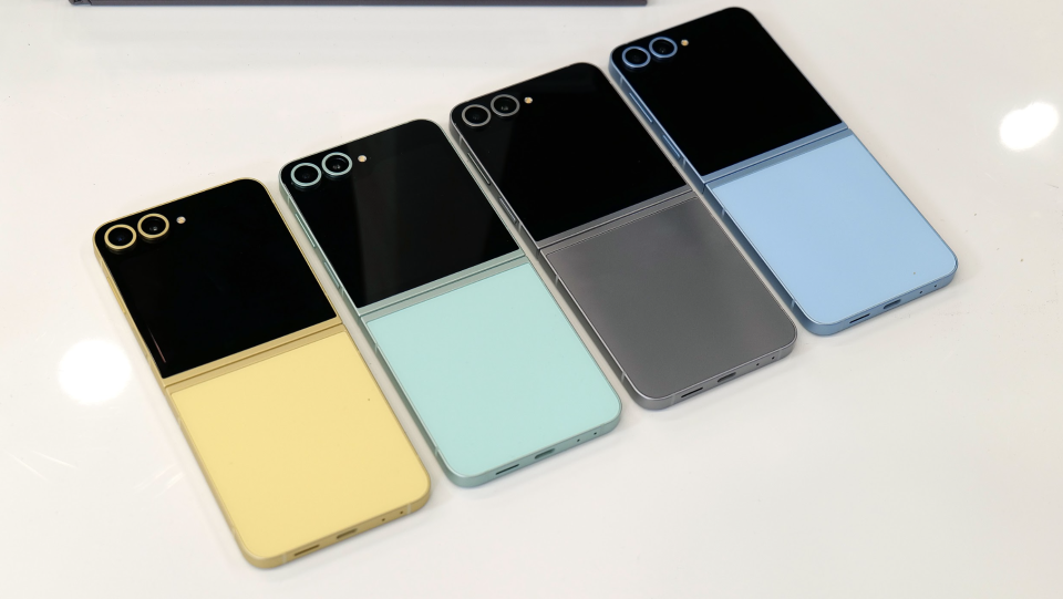Samsung acaba de presentar el Galaxy Z Flip 6, que reúne las mejores especificaciones del S24 en un teléfono compacto y plegable.