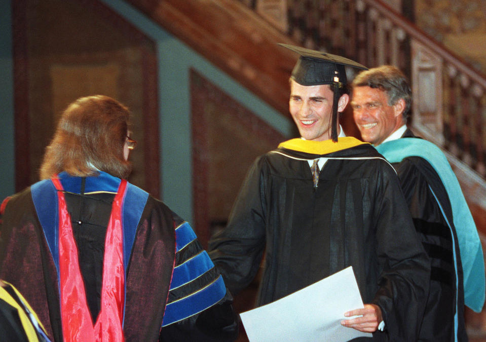 Tras licenciarse en Derecho por la Universidad Autónoma de Madrid concluyó con honores un máster en Relaciones Internacionales en la prestigiosa Georgetown en 1995. (Foto: Jamal Wilson / Getty Images)