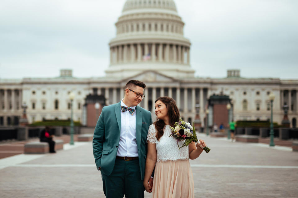 The couple eloped outside the Supreme Court building in Washington, D.C. (Photo: <a href="https://shawneecustalow.com/" target="_blank">Shawnee Custalow</a>)