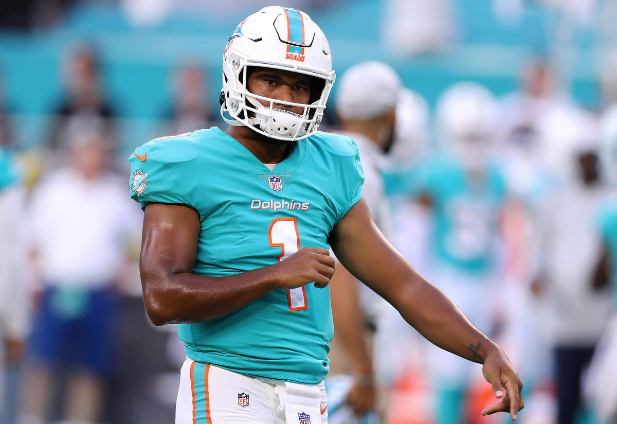 Yahoo Sports] Week 9 WR Fantasy Football Rankings: Dolphins' Hill tops the  list : r/miamidolphins