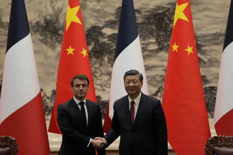 2023年4月，法國總統馬克宏訪問北京，會晤中國國家主席習近平。（美聯社）