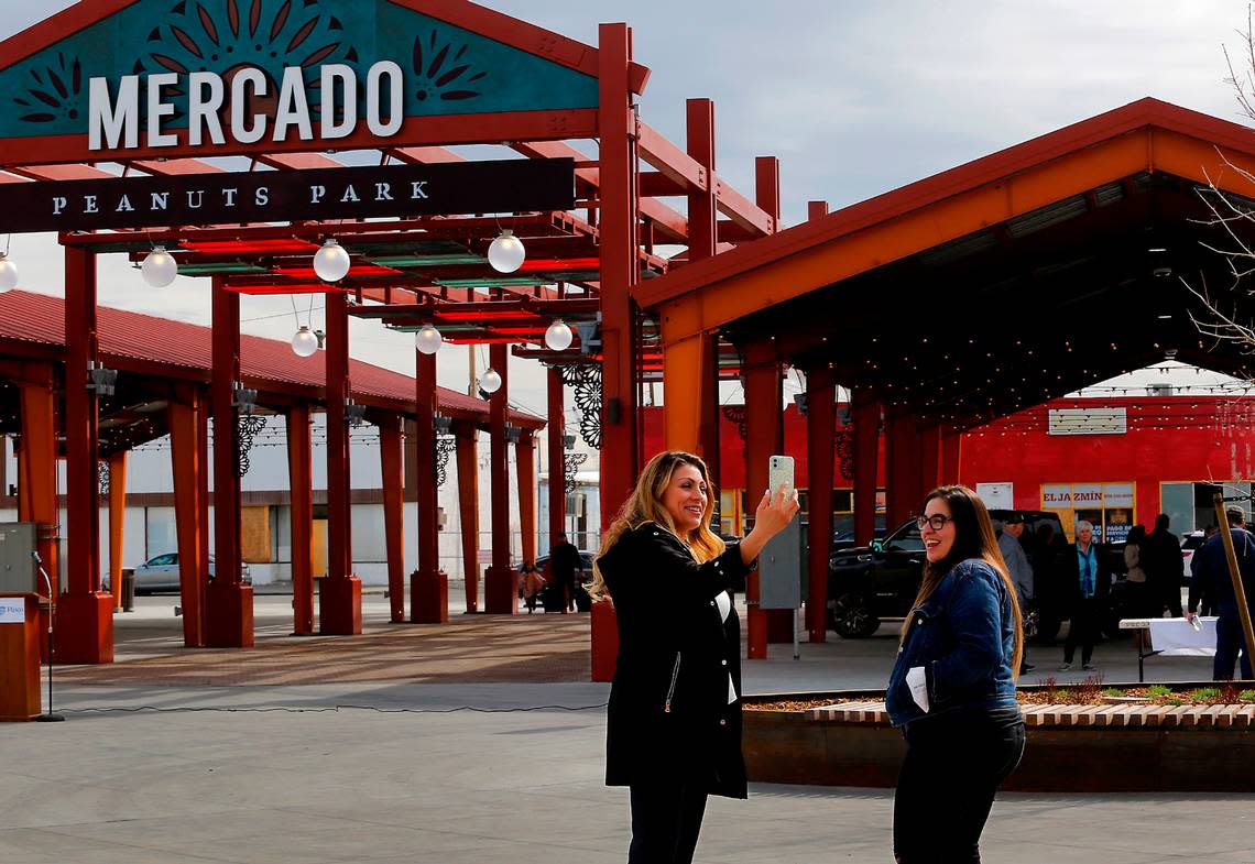 The Mid-Columbia Symphony is teaming up with musicians from Colima, Mexico, for an evening of music at the recently renovated Pasco Farmers Market.