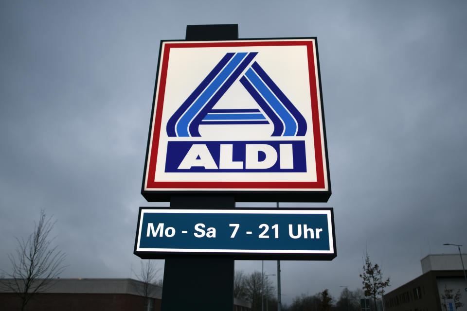 13 January 2020, Hessen, Baunatal: The sign in front of the parking lot of a branch of the discount store Aldi-Nord, taken at dawn. Photo: Uwe Zucchi/dpa (Photo by Uwe Zucchi/picture alliance via Getty Images)