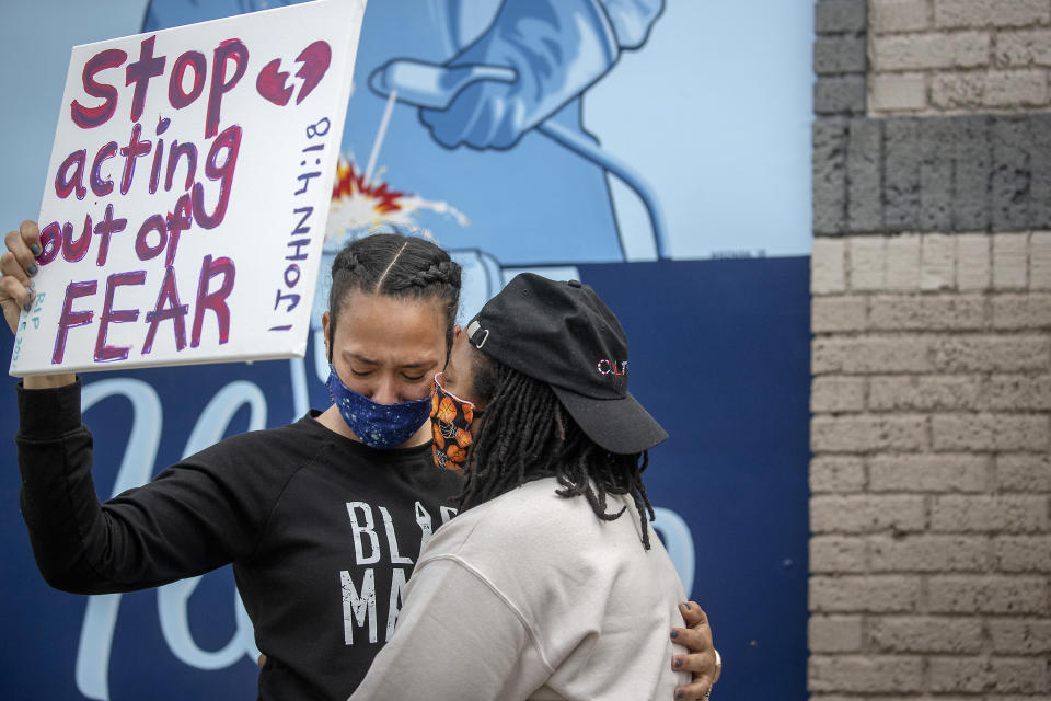 Asha Knight, left, and Dilonna Johnson