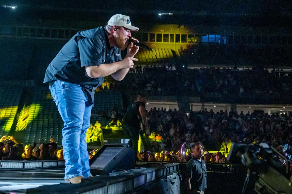 Country singer Luke Combs brought his Growin' Up And Gettin' Old Tour to Everbank Stadium in Jacksonville, Florida, for the first of two shows on May 3. Combs' special guests for the first night included Cody Jinks, Charles Wesley Godwin, Hailey Whitters and The Wilder Blue.