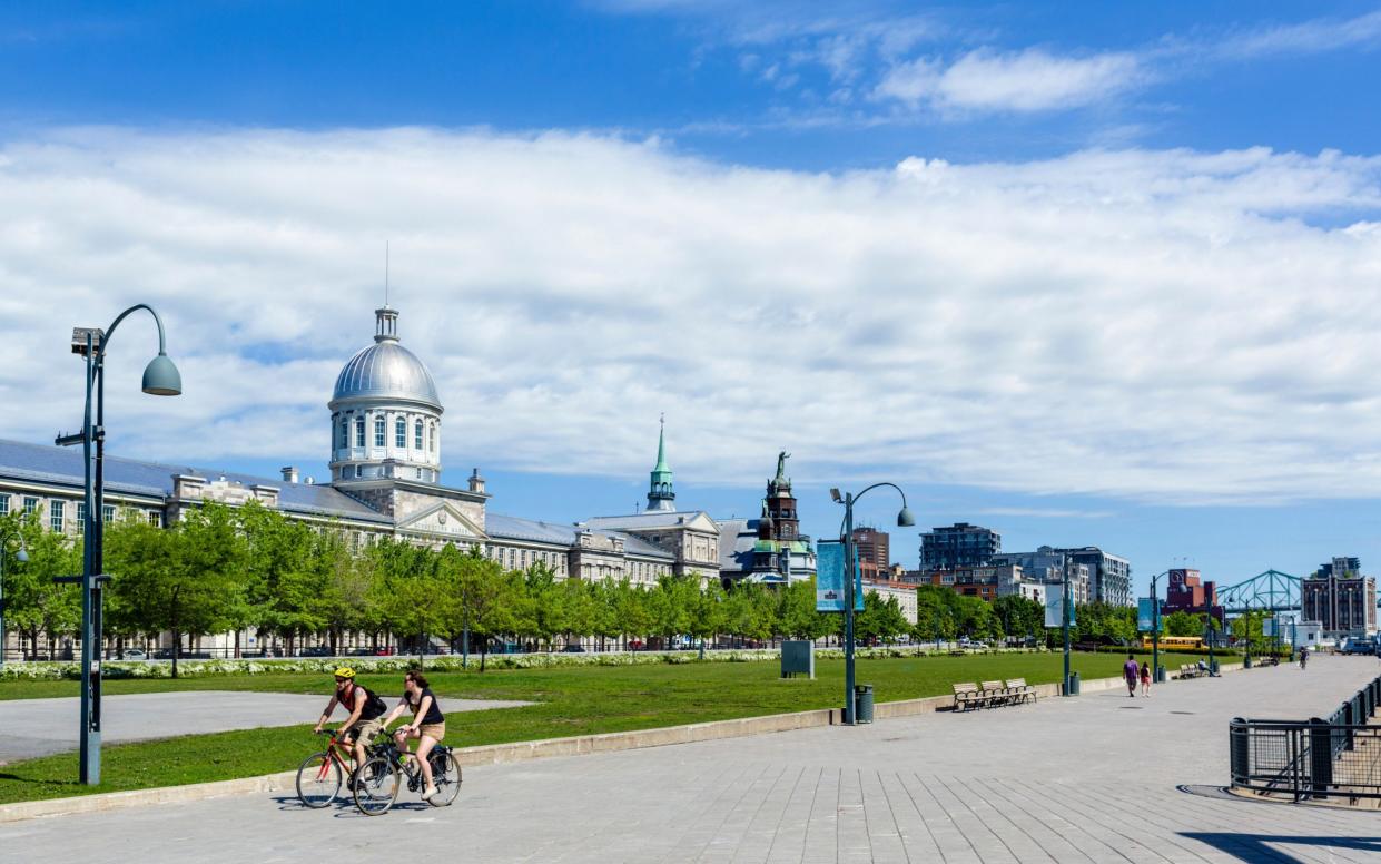 The riverfront promenade in Montréal's Quais du Vieux Port area