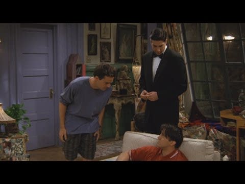 12) The One Where No One's Ready - Season 3, Episode 2