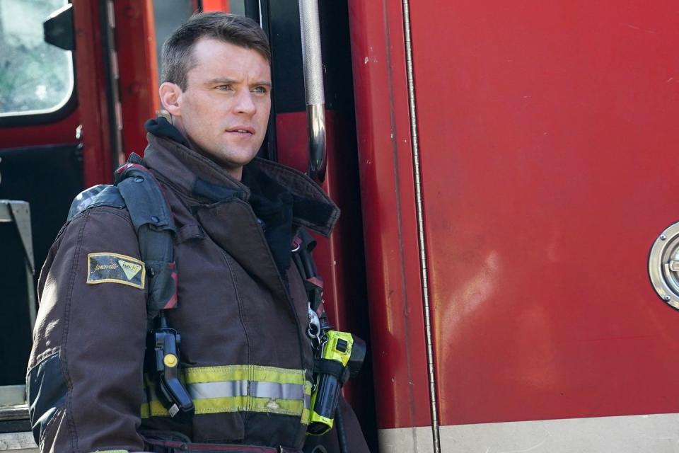 jesse spencer as matthew casey, chicago fire season 10