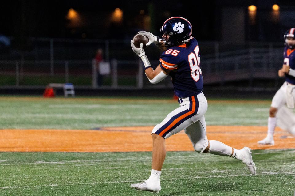 Brighton High School plays Syracuse High School in football at Brighton High School in Cottonwood Heights on Thursday, Aug. 17, 2023. Syracuse won the game 23-17. | Megan Nielsen, Deseret News