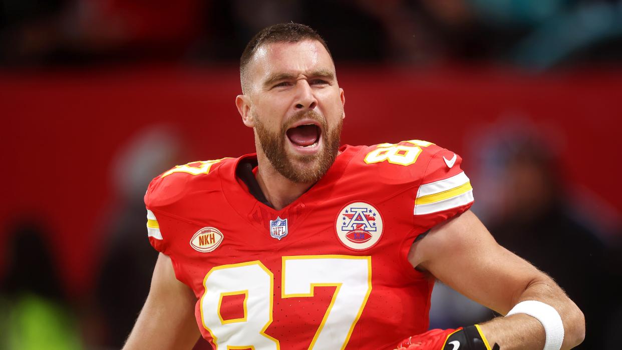  Travis Kelce #87 of the Kansas City Chiefs screams in delight ahead of the Super Bowl LVIII – Chiefs vs 49ers. 