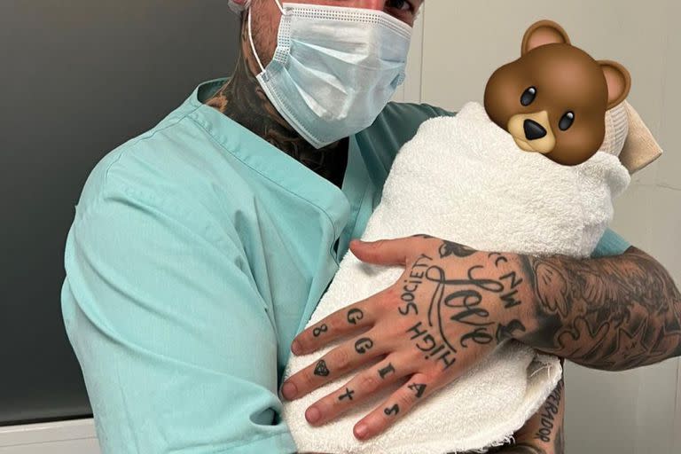 Alex Caniggia junto a su hija Venezia, fruto de su relación con Melody Luz