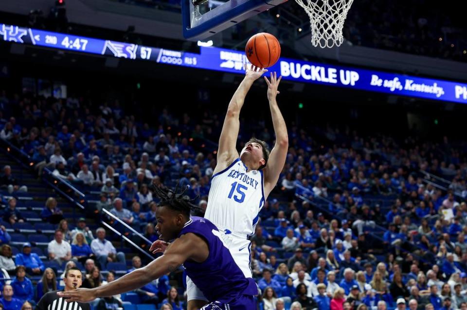 Kentucky guard Reed Sheppard (15) made 9 of his 10 shot attempts Friday night, including 7 of 8 from three-point range.