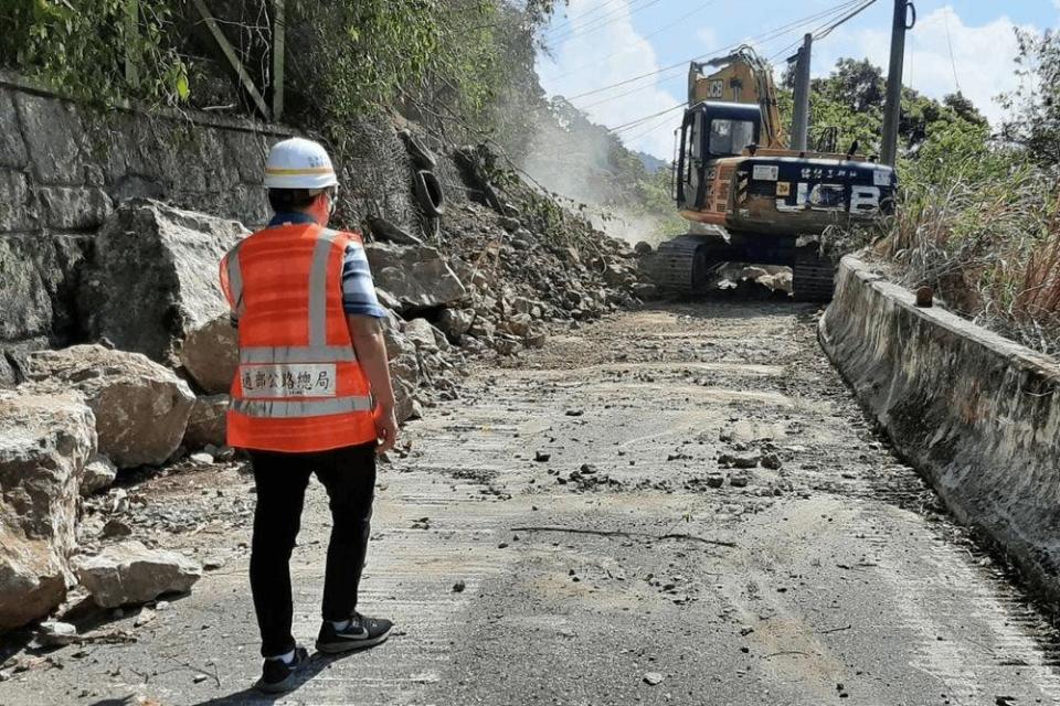 道路坍方