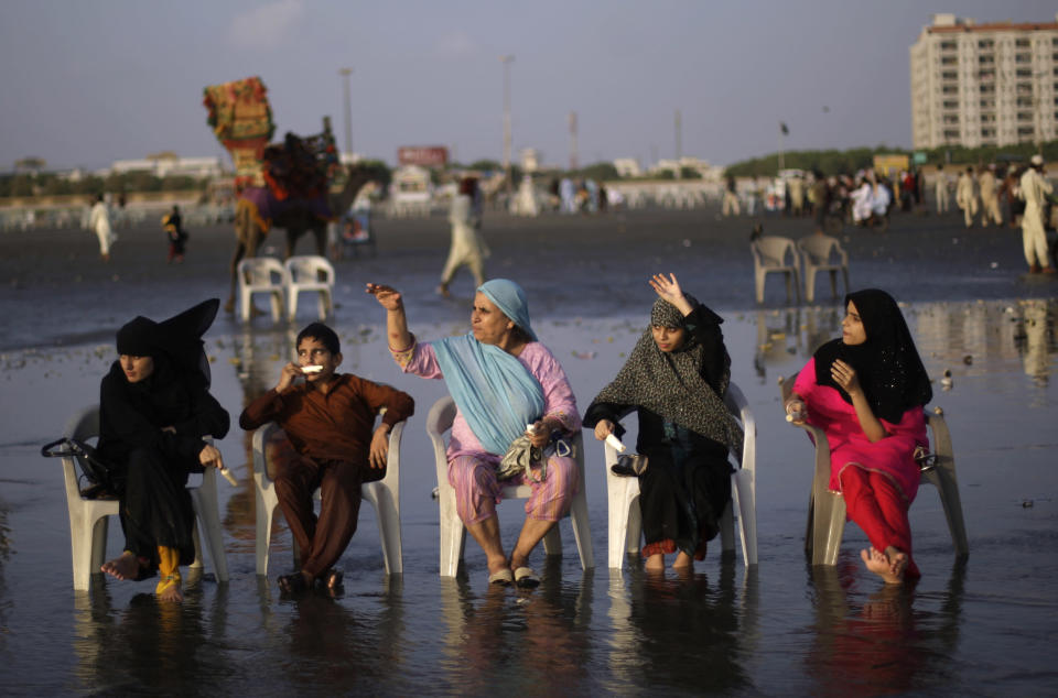 La ciudad más barata del mundo es Karachi, Pakistán. AP Photo/Nathalie Bardou