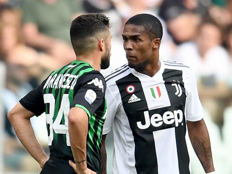 Douglas Costa: Juventus winger suspended for four Serie A games after spitting incident