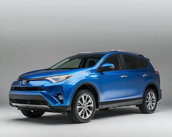 TOYOTA RAV4小改款/油電一起來，2015年第四季台灣發表成定局！