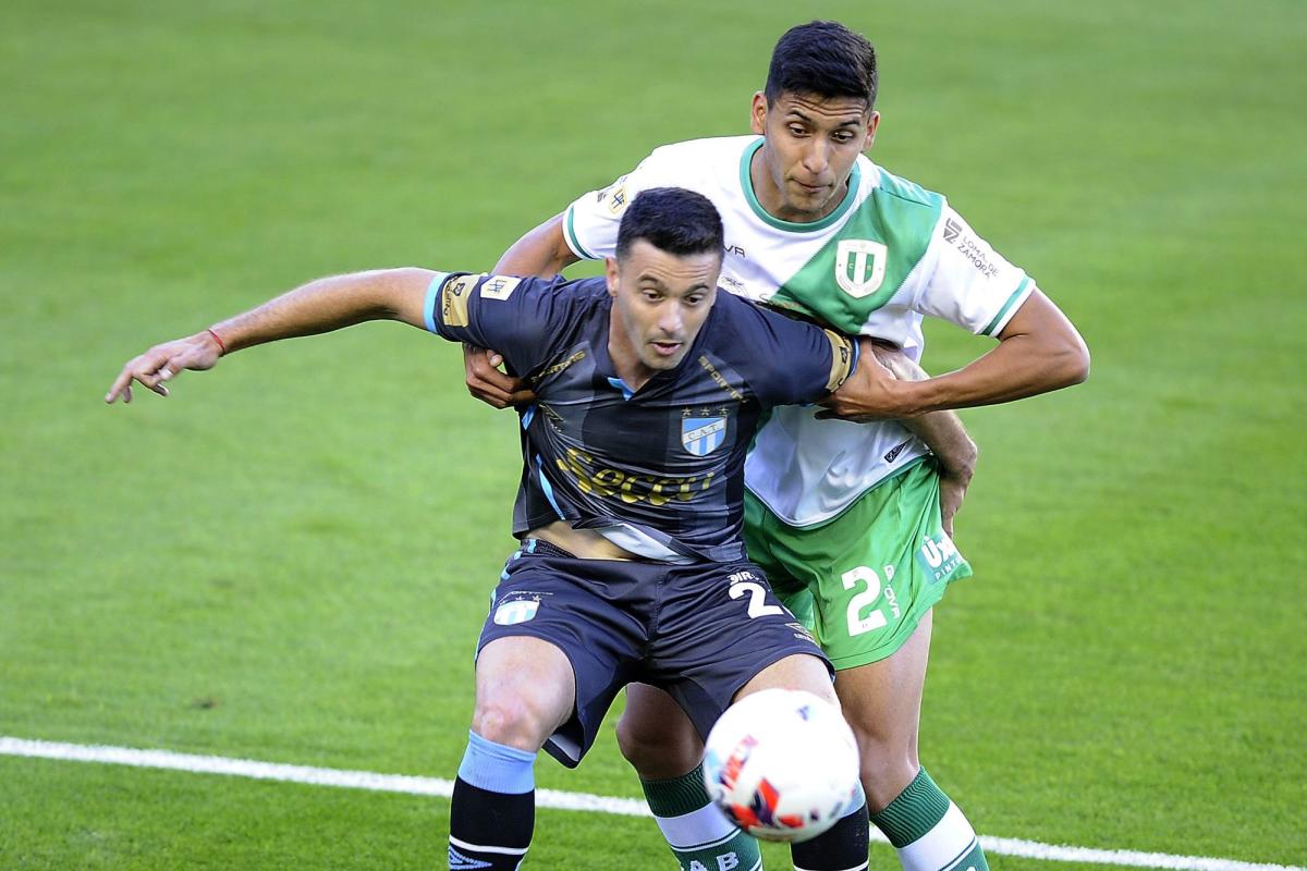 Ferro Carril Oeste venció por 1-0 a Brown de Adrogué como local en la  Primera Nacional - LA NACION