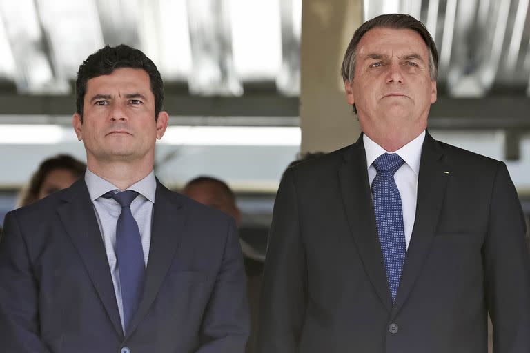 Tensión en Brasil: Jair Bolsonaro echó al jefe de la Policía Federal y Sergio Moro queda a un paso de la renuncia