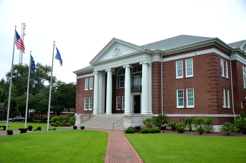 This file photo shows the Jasper County Courthouse in Ridgeland, S.C.