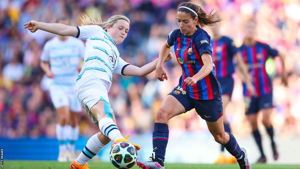 Aitana Bonmati and Erin Cuthbert