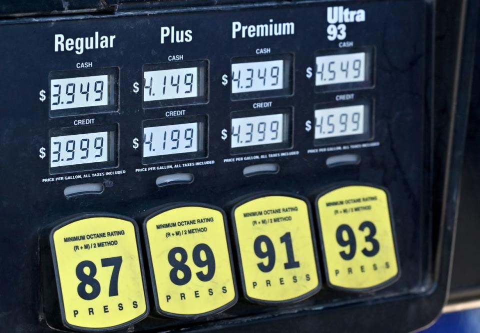 <div class="inline-image__caption"><p>A Sunoco Gas pump reads cash and credit card prices nearing $4 a gallon in Wilkes-Barre, Pennsylvania.</p></div> <div class="inline-image__credit">Aimee Dilger/SOPA Images/LightRocket via Getty Images</div>
