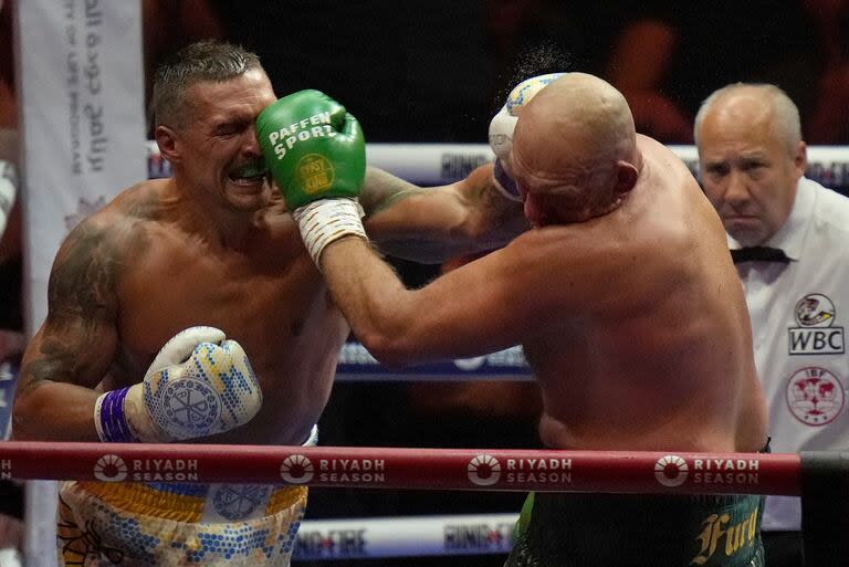 Otra escena de la pelea que tuvo en vilo al boxeo mundial