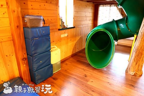 超跳tone親子住宿！嗨到不想睡的樹屋溜滑梯親子房：黃慶果園民宿