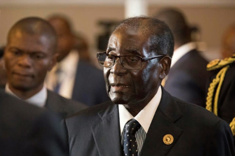 Robert Mugabe has ridiculed reports that he is close to death