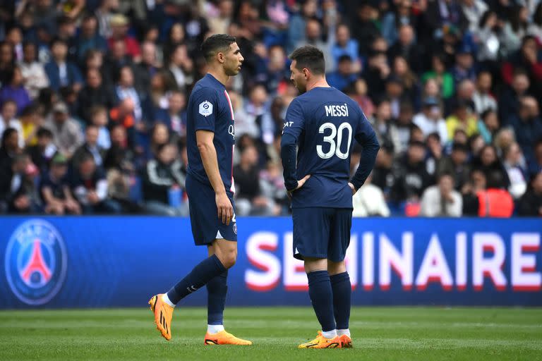 PSG cayó en su estadio y se fue silbado por su gente, algo repetido en esta temporada