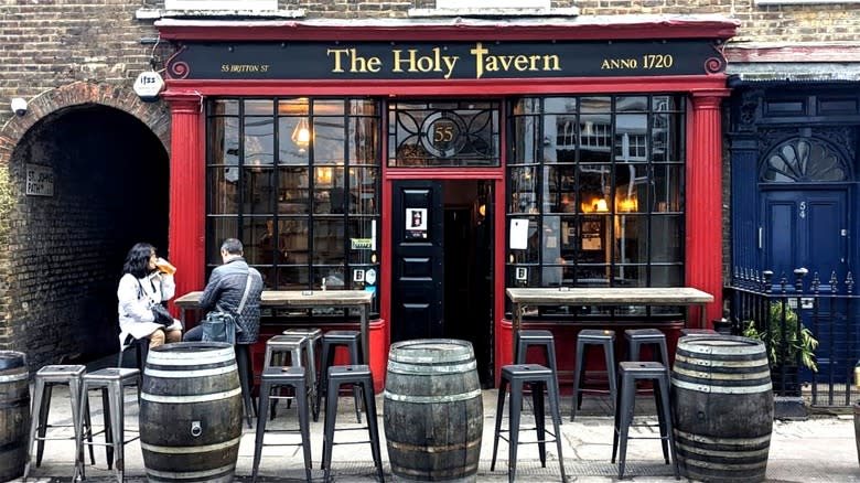 The Holy Tavern pub in Clerkenwell
