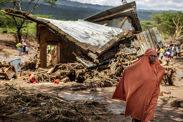 Une maison détruite après des pluies torrentielles et des crues soudaines dans le village de Kamuchiri, près de Mai Mahiu, le30 avril 2024 au Kenya (AFP - LUIS TATO)