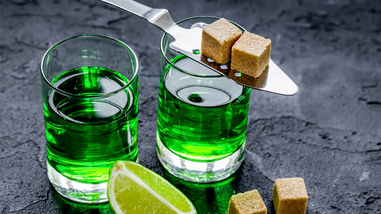 absinthe cocktails with sugar cubes