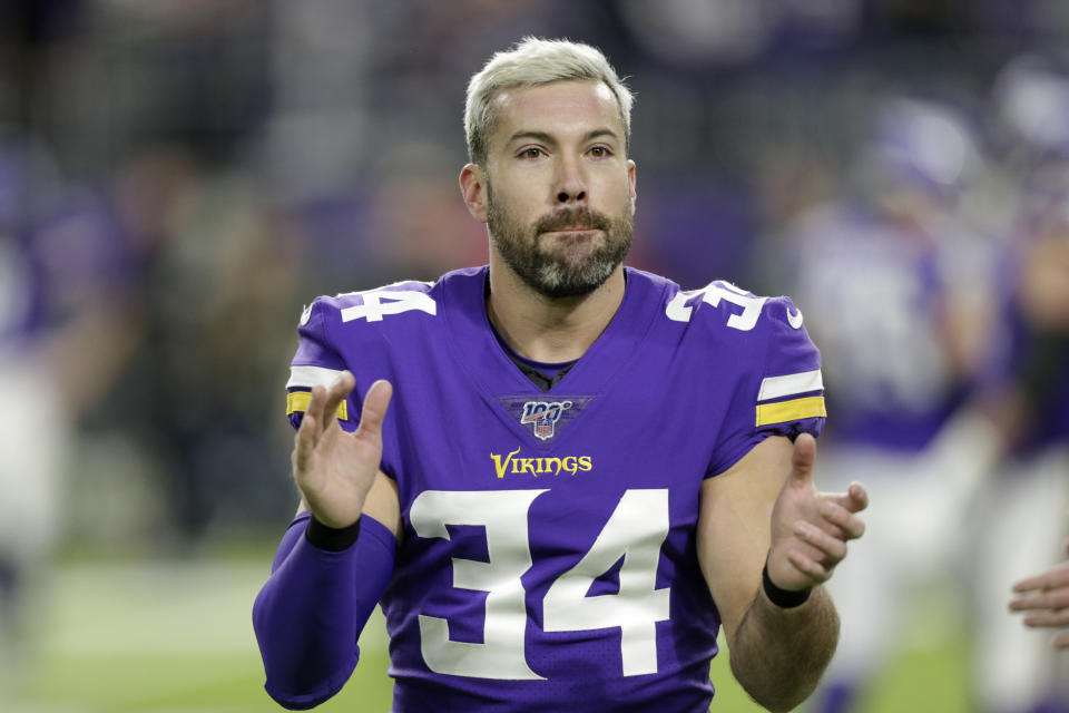 FILE - In this Dec. 23, 2019, file photo, Minnesota Vikings strong safety Andrew Sendejo warms up before an NFL football game against the Green Bay Packers in Minneapolis. The Cleveland Browns have added another veteran safety to their secondary, agreeing to terms with Andrew Sendejo on a one-year, $2.25 million contract. The 32-year-old Sendejo played for Minnesota and Philadelphia last season. (AP Photo/Andy Clayton-King, File)