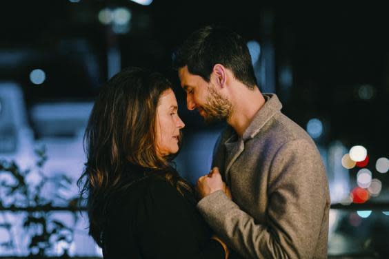 Julia Ormond and Ben Barnes in ‘Gold Digger’ (BBC)