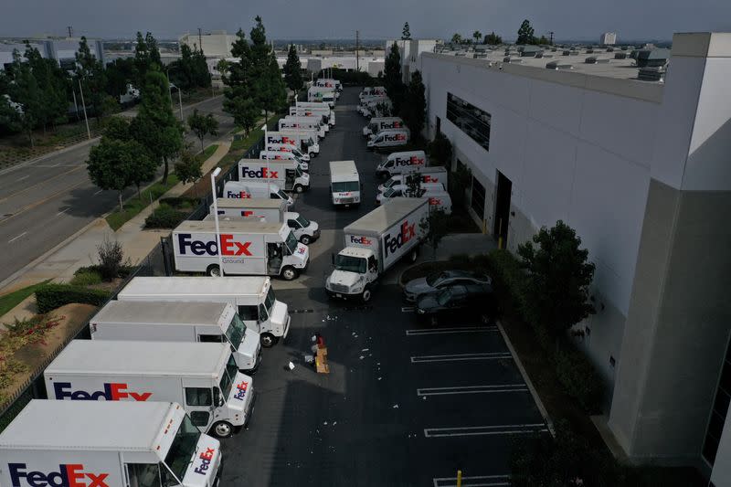 FILE PHOTO: FedEx stock tanks amid recession warning