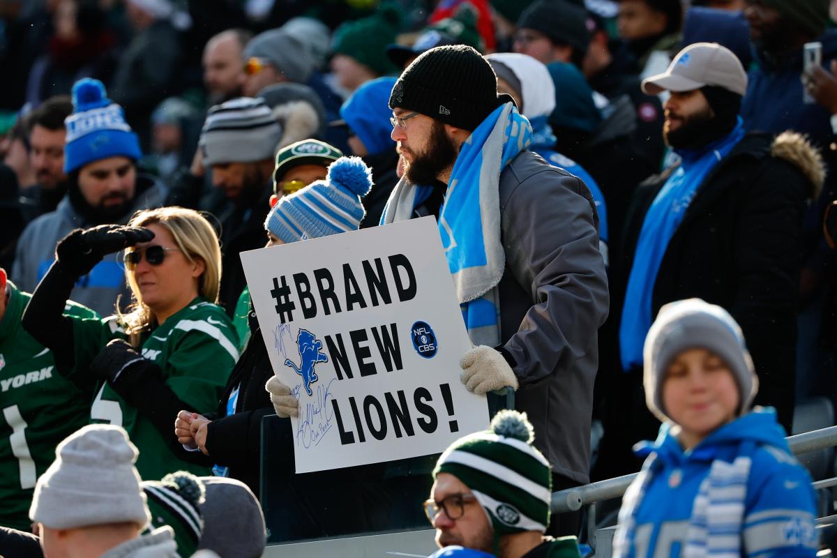 Lions sell out 2023 season tickets for first time in Ford Field era