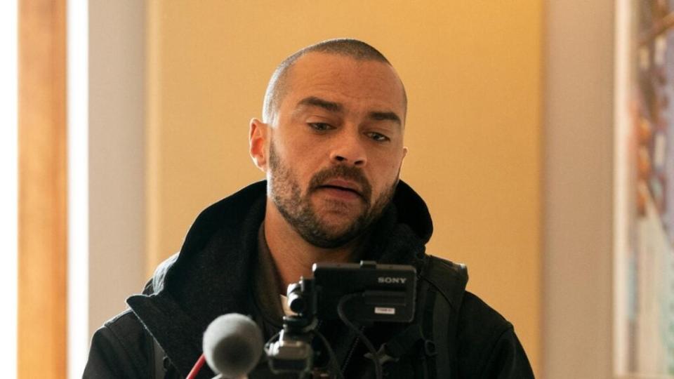 Tobert (Jesse Williams) in “Only Murders in the Building” Season 3 (Photo by: Patrick Harbron/Hulu)