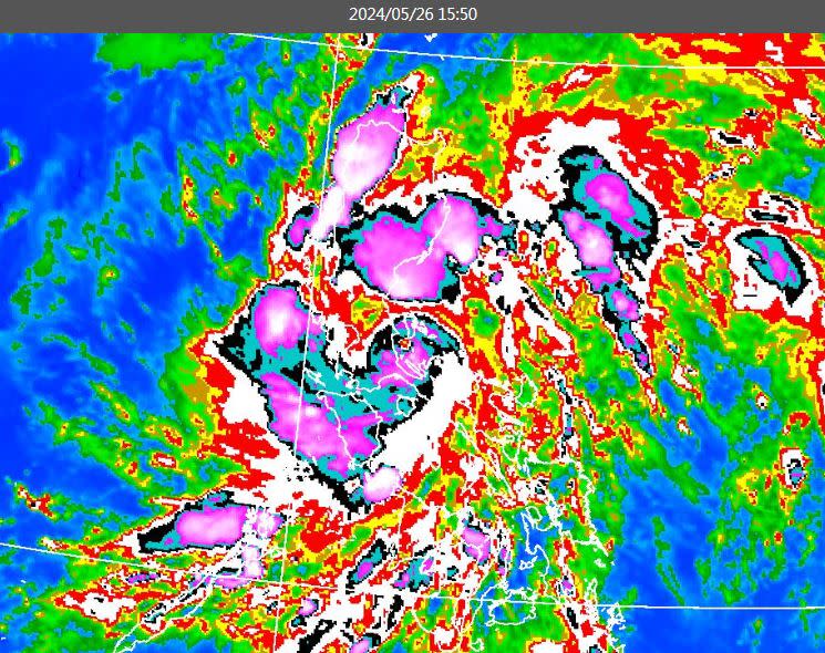 氣象署分析，「艾維尼」颱風未來以東北的方向從琉球群島東方海面通過北上，對臺灣天氣沒有直接影響，不過未來三天基隆北海岸、東半部沿海及恆春半島、蘭嶼、綠島有長浪發生的機率，海邊活動請注意安全。（圖／翻攝自中央氣象署）