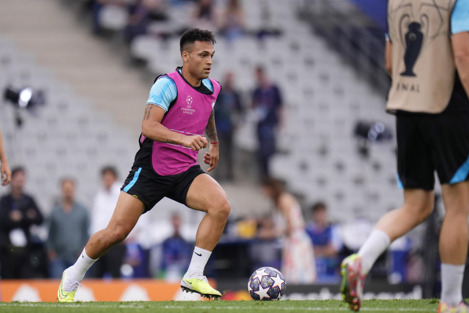 Inter Milan's Lautaro Martinez controls the ball during a training session at the Ataturk Olympic Stadium in Istanbul, Turkey, Friday, June 9, 2023. Manchester City and Inter Milan are making their final preparations ahead of their clash in the Champions League final on Saturday night. (AP Photo/Manu Fernandez)