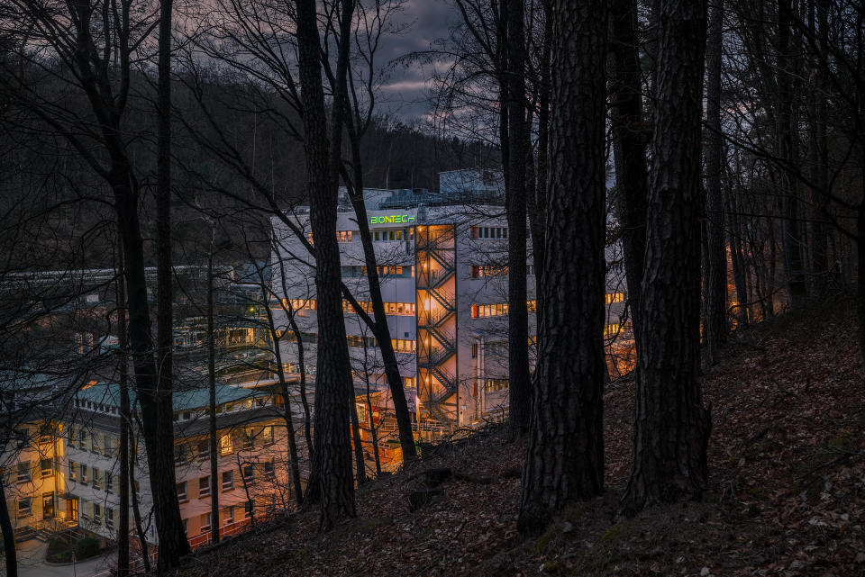 Operations at the Marburg production site never stop, not even at night.<span class="copyright">Luca Locatelli for TIME</span>